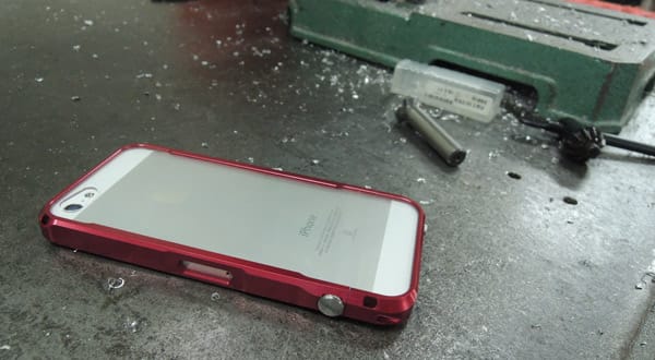 EDGE_LINE（iPhone5）のレッドが残り僅かとなりました。