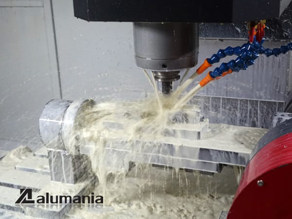 生産前の試運転中です。