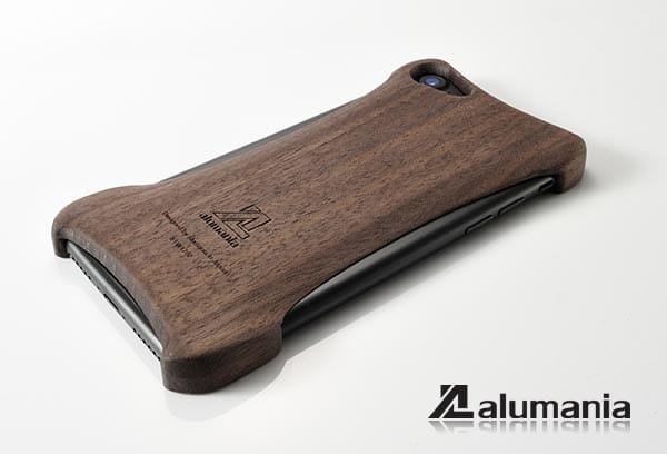 iPhone7用ウッドケースの商品化は保留しております。