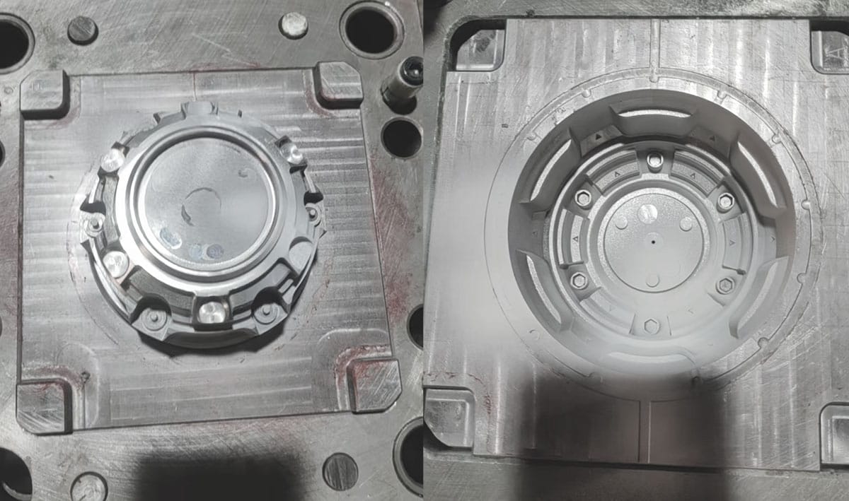 フロント用開発中の金型